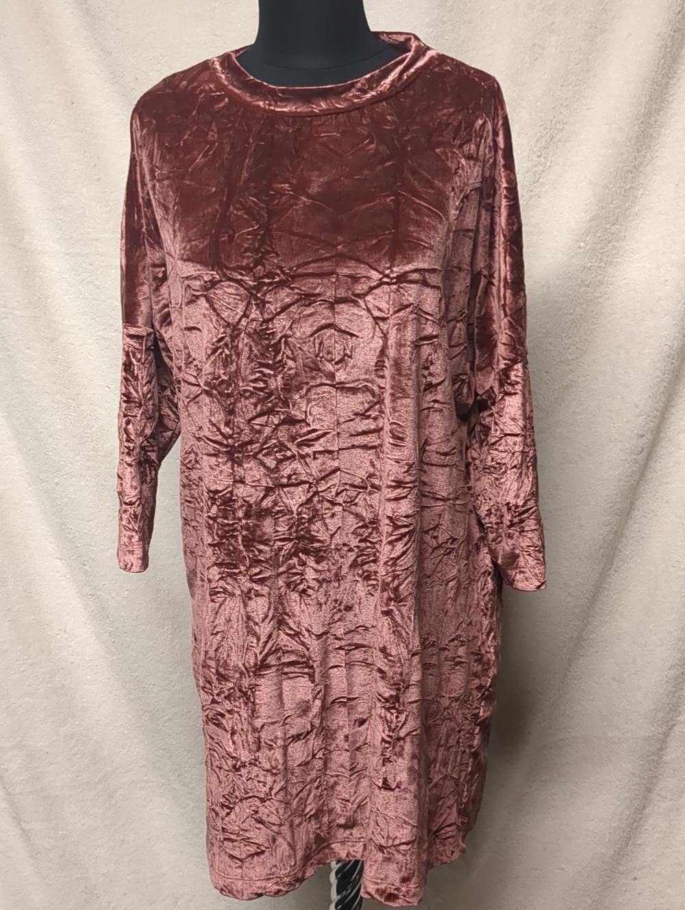 Zara Crushed Velvet Long Sleeve Shift Dress in Dusty Rose